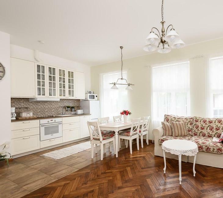 Roosi Apartment Пярну Экстерьер фото